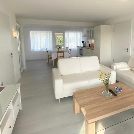 Strandresidenz Strandlaeufer J41 Daire Binz